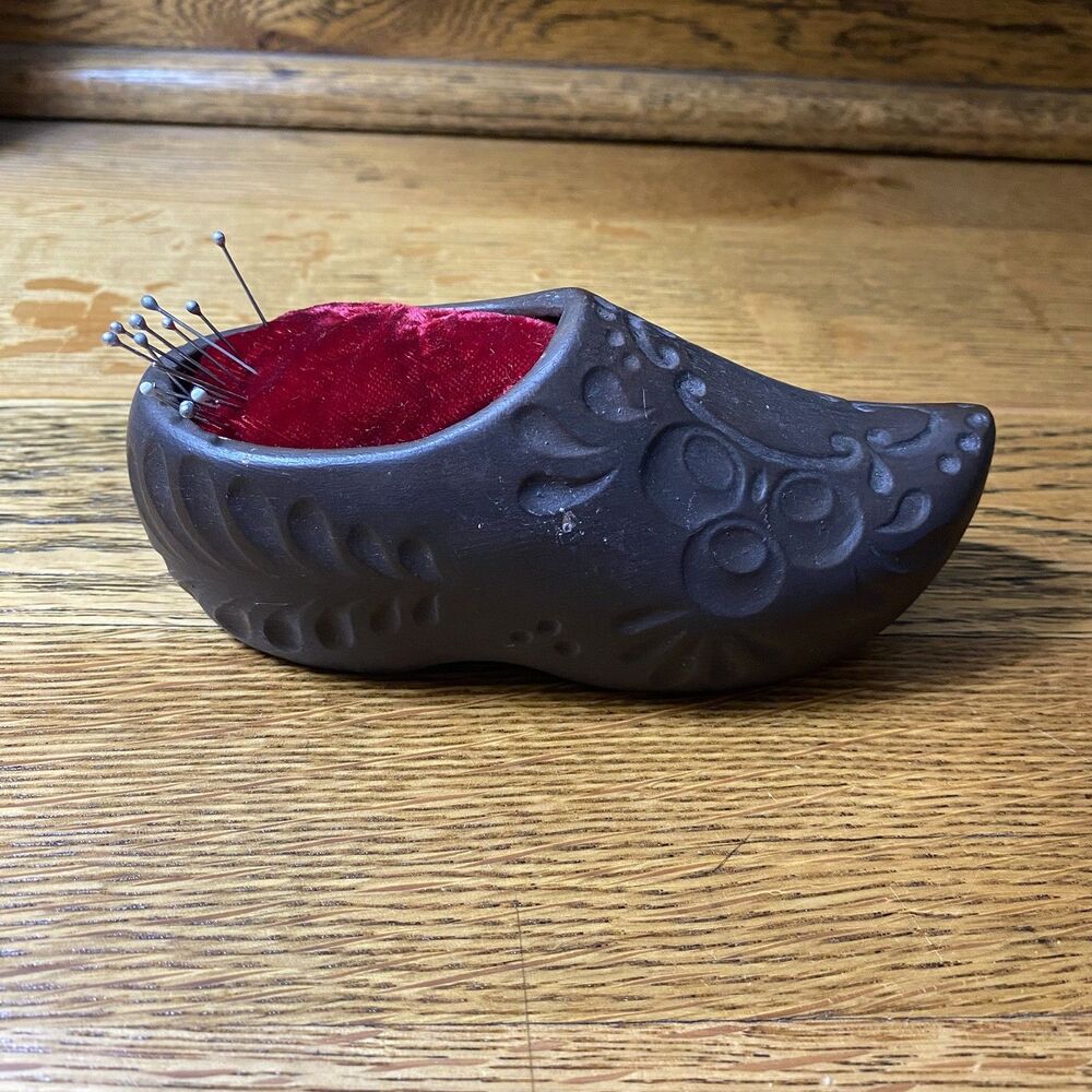 Vtg Dutch Clog Pin Cushion Brown Red Velvet 5.5 Inches